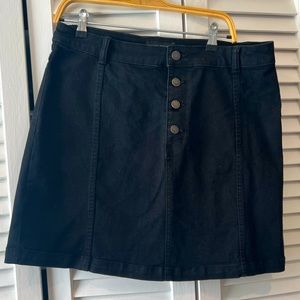 Banana Republic Jean Skirt Black Stretch size 10